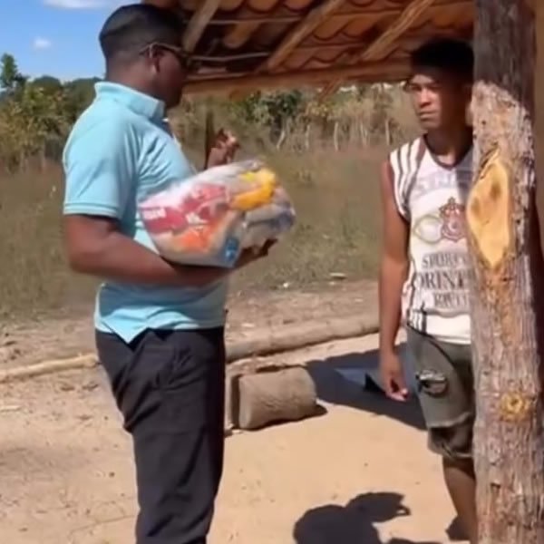 Cestas que alimentam o corpo. Amor que alimenta a alma - Cruz e Graça