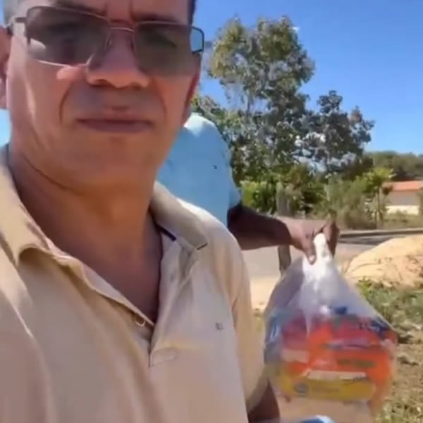 Cestas que alimentam o corpo. Amor que alimenta a alma - Cruz e Graça