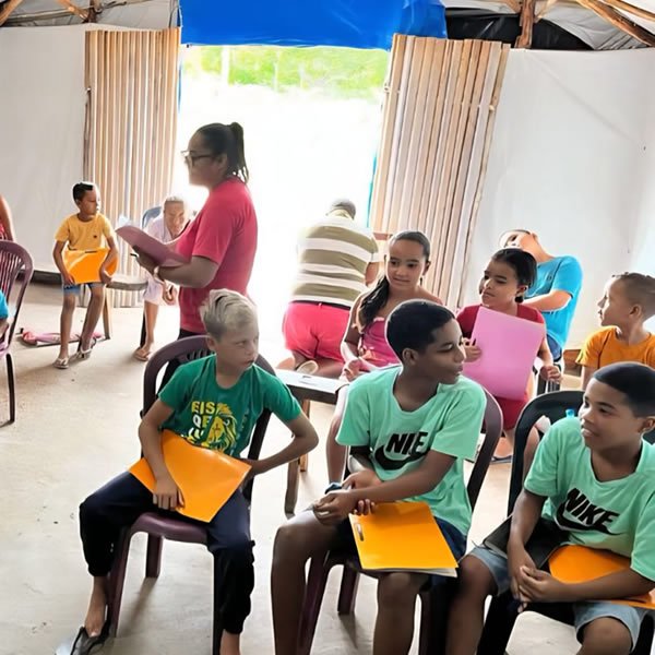 Evangelismo e Doação de Bíblias em Pontezinha A Palavra foi anunciada com amor e propósito - Cruz e Graça
